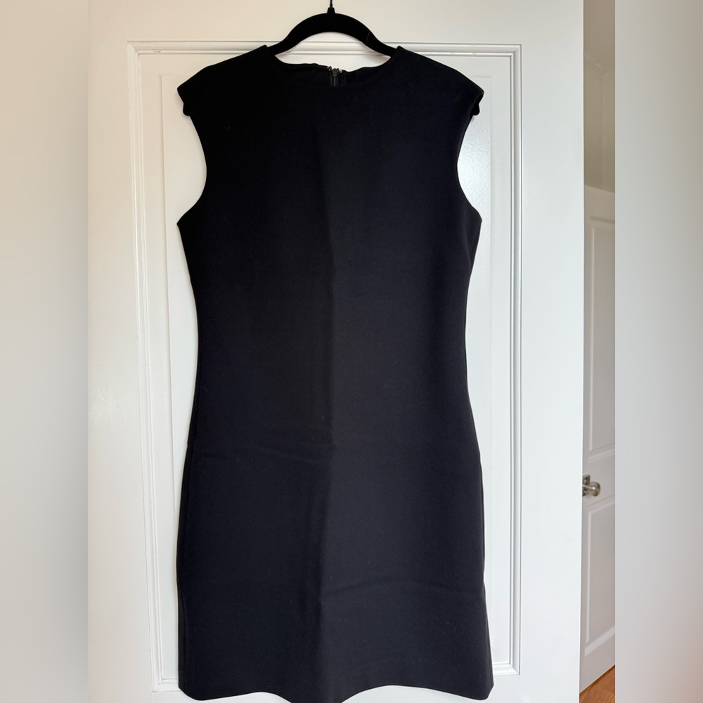 Theory Cap Sleeve Shift Dress, Sz. 6 in Black